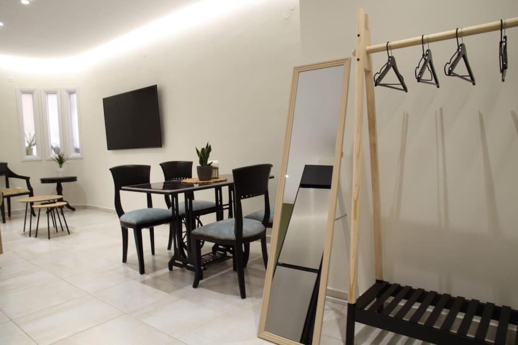 Eclectic Near Downtown * Heraklion (Crete)