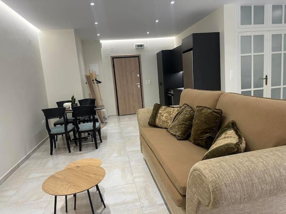 Eclectic Near Downtown Heraklion (Crete)