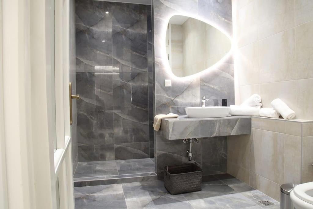Eclectic Near Downtown Heraklion (Crete)