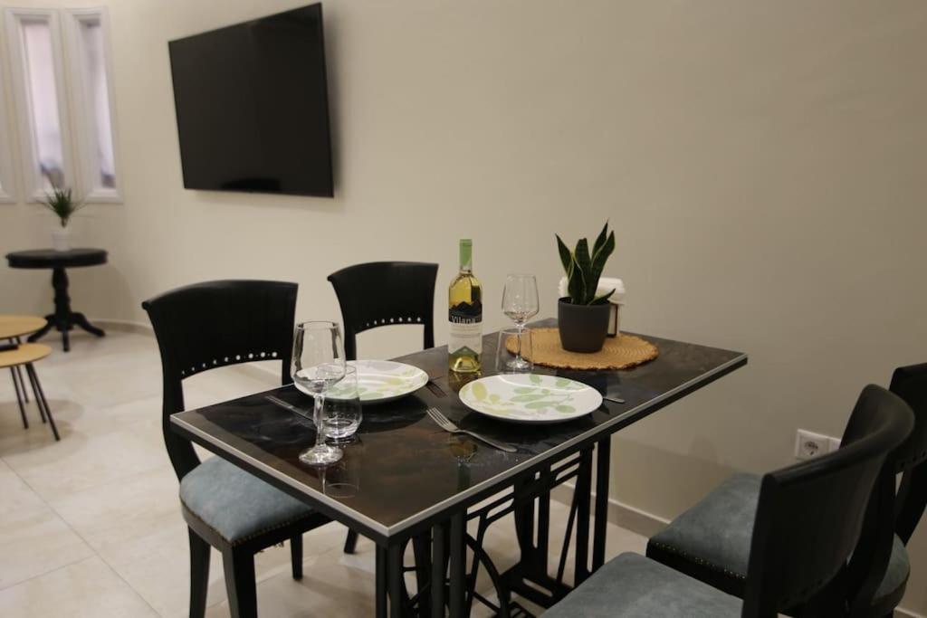 Eclectic Near Downtown Apartment Heraklion (Crete)
